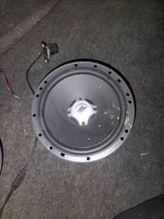 2 pairs JBL speakers for sell unused just 3 days used