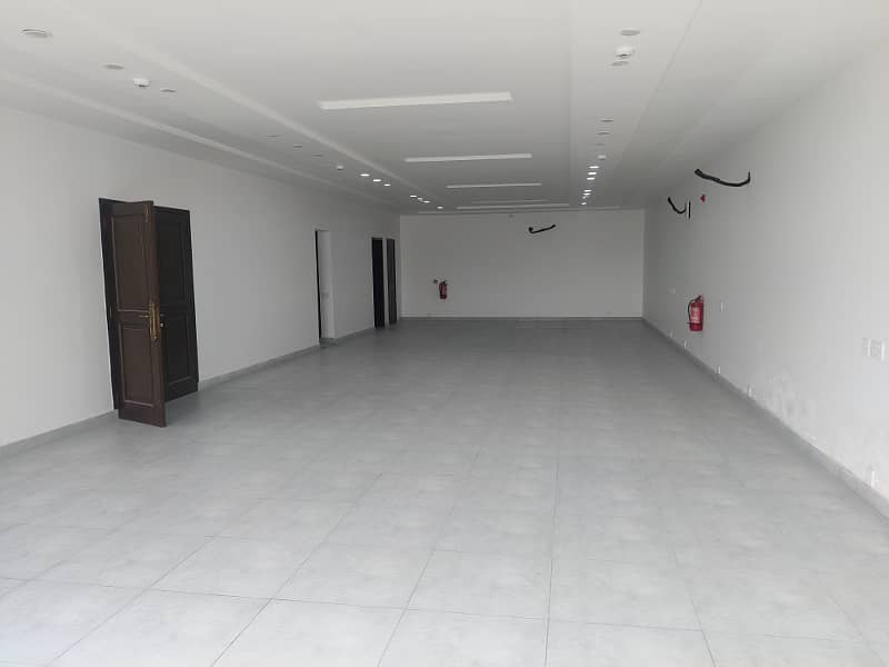 8 Marla Floor Available For Rent In DHA Phase 3 Y Block 6