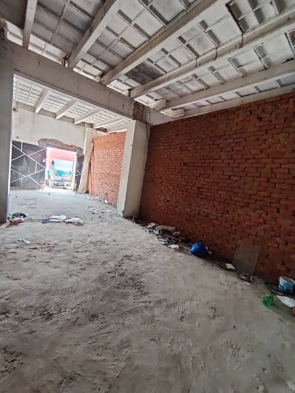 3 marla warehouse hall ghudam for rent on main service road near dolmen mall 1