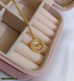 Zirconia Carter Golden Pendant