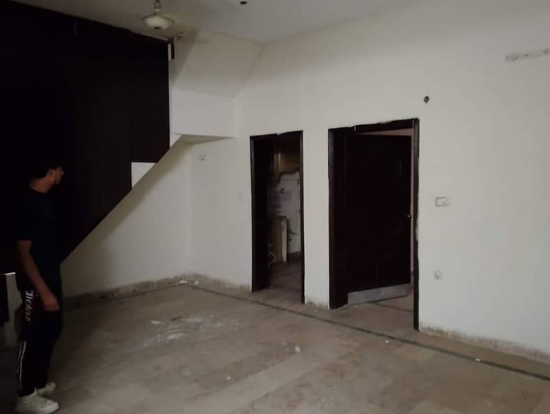 05 MARLA HOUSE FOR RENT IN JOHAR TOWN LAHORE 6