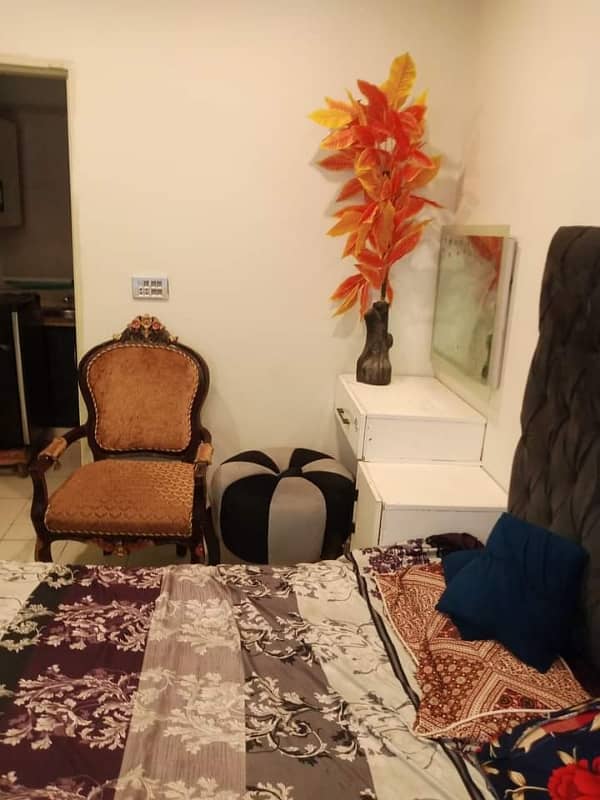 FURNISHED FLATE FOR SALE IN JOHAR TOWN LAHORE 1