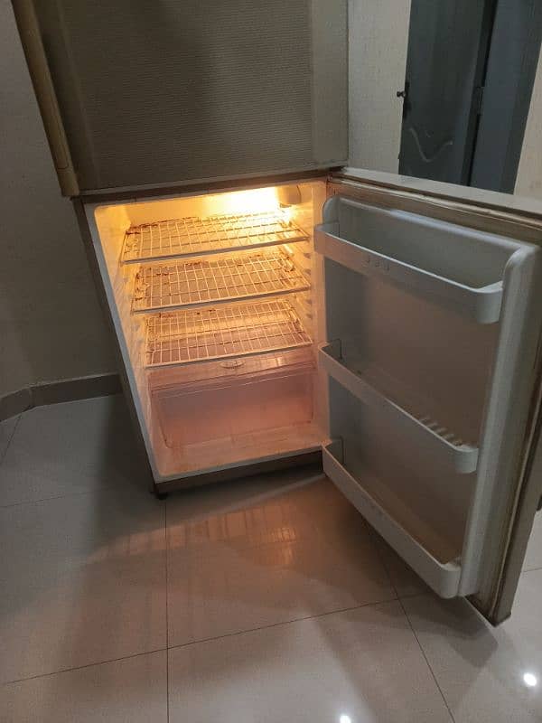 Haier fridge for sale price 35000 1