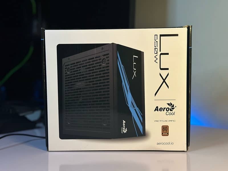 Aerocool lux 650w 80+ bronze Psu power supply 2