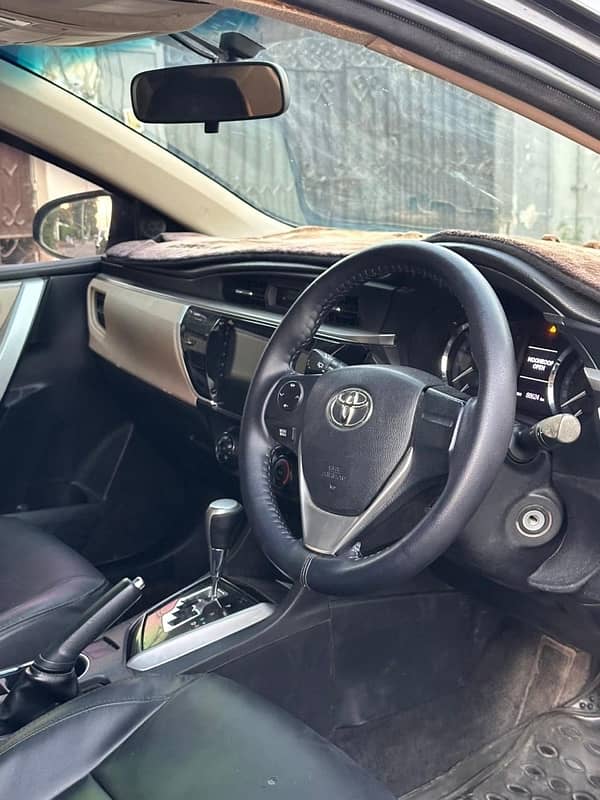 Toyota Altis Grande 2015 4