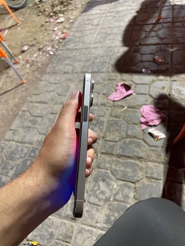 iphone 15Pro max 256gb 2