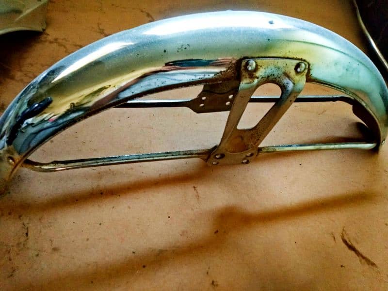 Honda CG125 mudguard 3