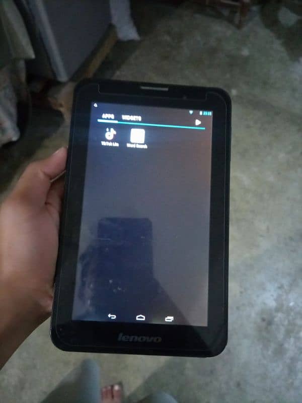 tablets in good condition 8