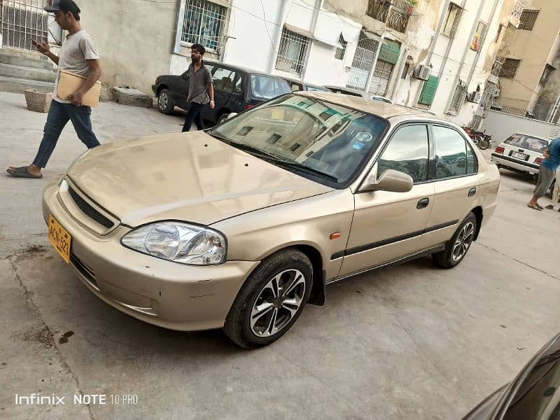 Honda Civic EXi 2000 1