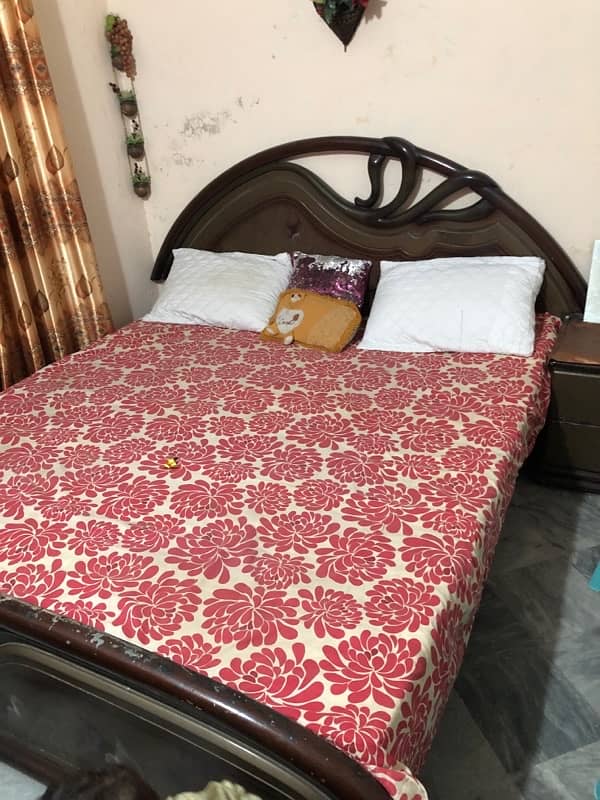 Bed Set With 2 Side Tables 1