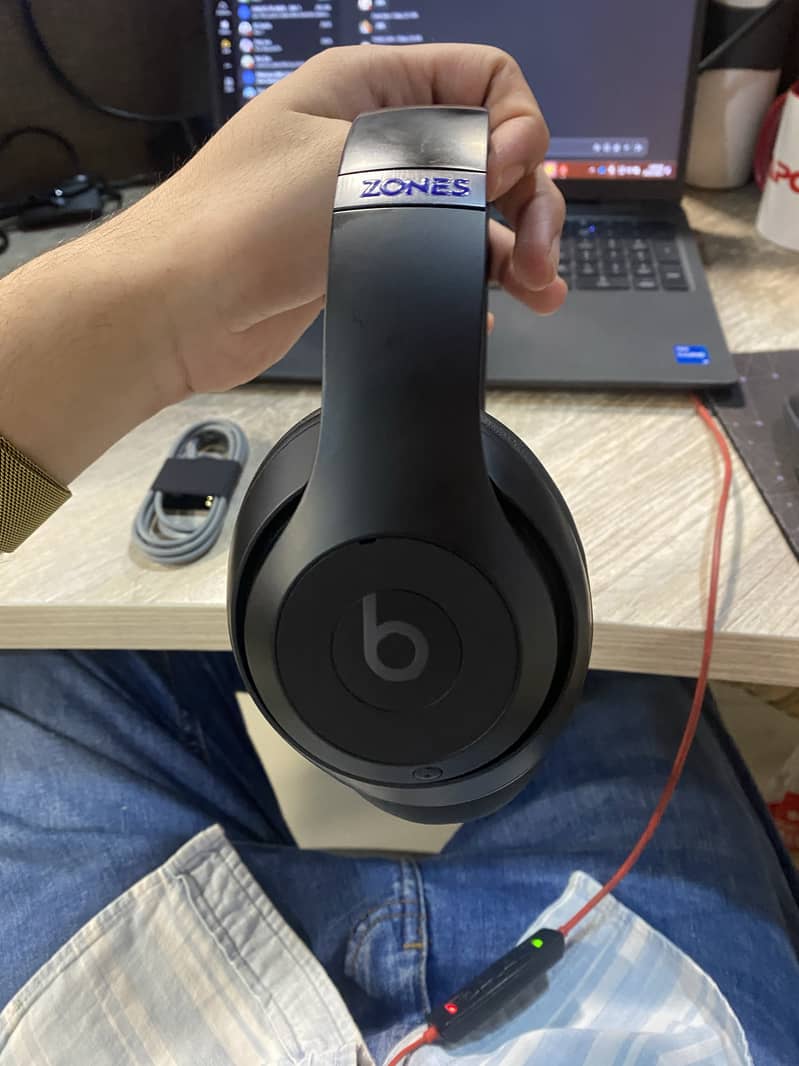 Beats Studio Pro #2 7