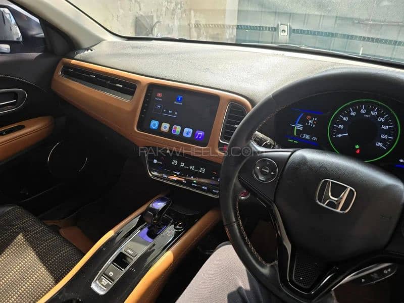 Honda Vezel 2016 3