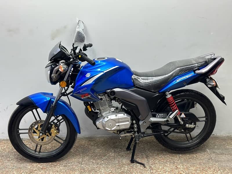 Suzuki gsxr125cc 2022 model ( 6000 km ) 2