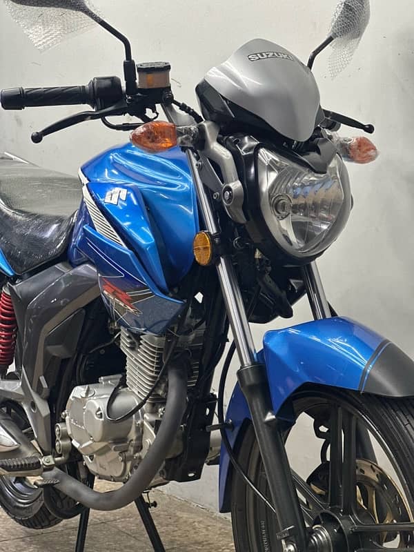 Suzuki gsxr125cc 2022 model ( 6000 km ) 3