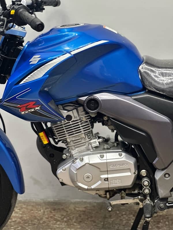 Suzuki gsxr125cc 2022 model ( 6000 km ) 7