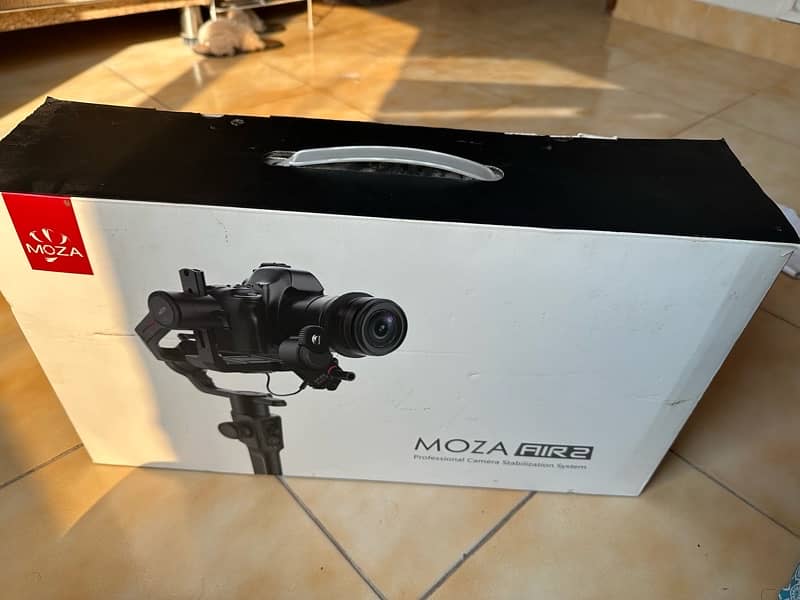 Moza Air 2 Gimbal Never used,All original accessories included. 11