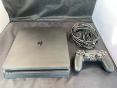 PS4 Slim 500Gb with all original acessories controller and dust cover.