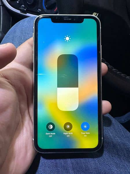 iPhone 11 64Gb Factory unlocked 4