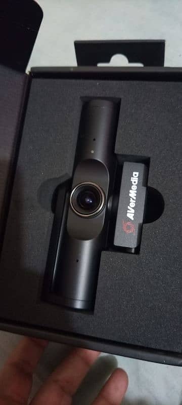 AVerMedia PW513 Live Streamer CAM - 4K Ultra HD Webcam with Microphone 3