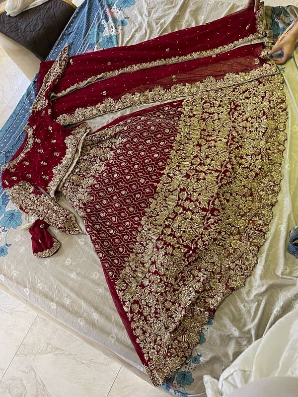 bridal Lehnga/برائیڈل لہنگا /برائیڈل جوتا 3