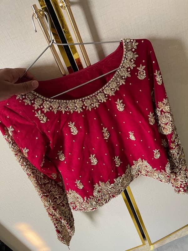 bridal Lehnga/برائیڈل لہنگا /برائیڈل جوتا 9