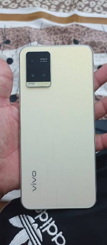 vivo Y33t Lush Condition 10/10 Complete Box 6