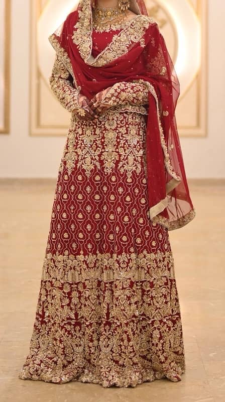 bridal Lehnga/برائیڈل لہنگا /برائیڈل جوتا 12