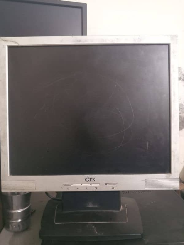 CTX LCD 17 inach far sale urgent c 3