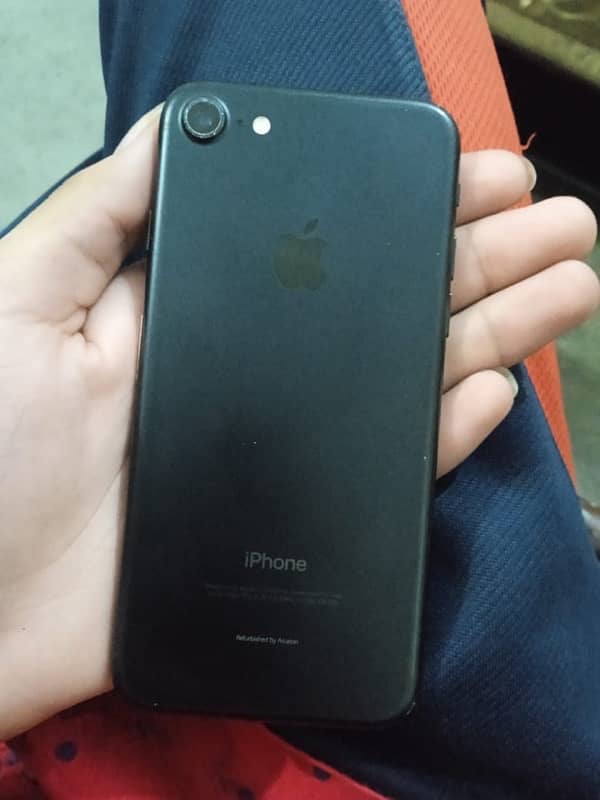 iPhone 7 128 gb official pta no any scratch 1