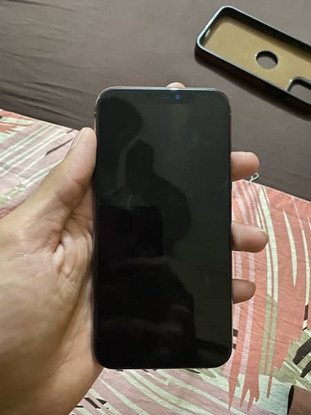 I phone 11 pro 256gb pta approved 4