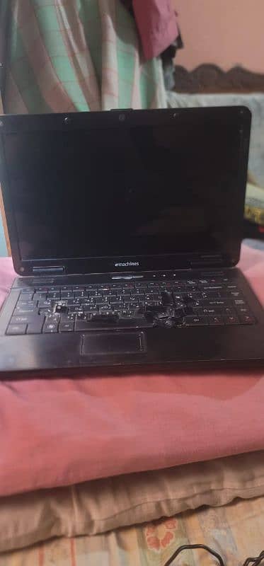 laptop URGENT SALE /. MOBILE EXCHANGE POISSBE 4