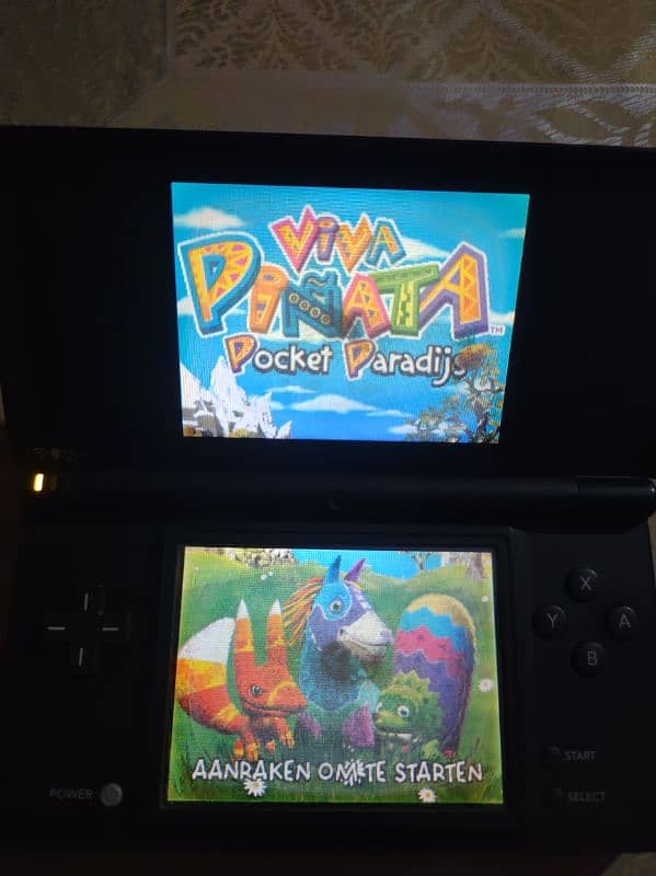 NINTENDO DSI WITH 3 GAMES SCREEN SPOT ALL Ok 5