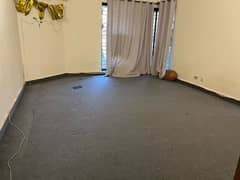 only 5 month use bilkul fresh 2 room carpets