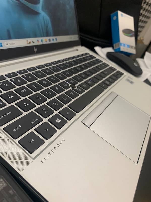 I5 Hp elitebook 840 G7 | 10th Gen | UHD Graphics | 8/256GB SSD 1