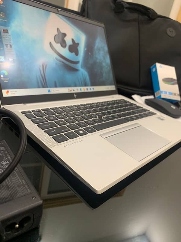 I5 Hp elitebook 840 G7 | 10th Gen | UHD Graphics | 8/256GB SSD 8