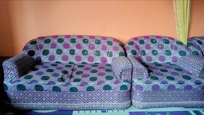 9 seater sofa set 1 years used 4