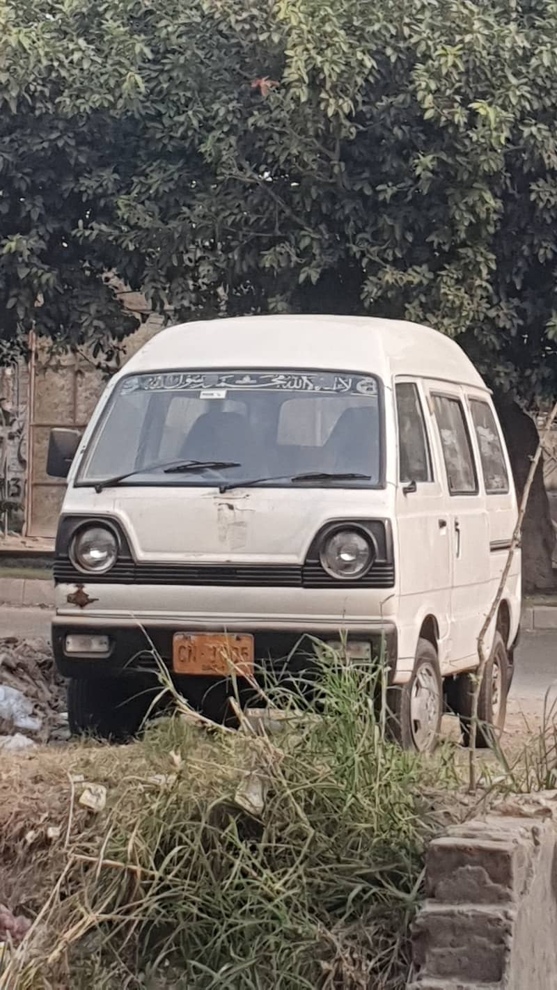 Suzuki Bolan 2003 carry daba urgent sale 0