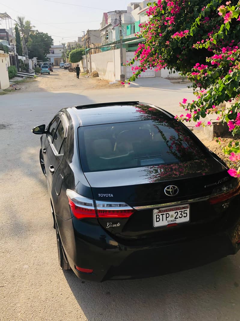 Toyota Corolla Altis 2019  Grande CVT-i 1.8 9