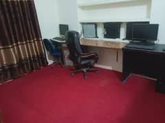 1 room office available for rent 0