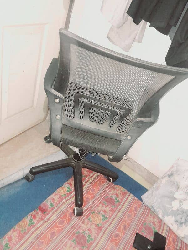 Office Chairs Rolling Chairs for Office Used 10/10 Condition 1