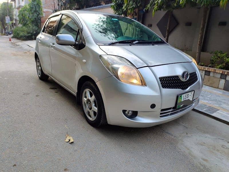 Toyota Vitz 2011 14