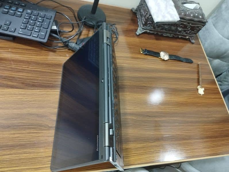 selling Lenovo Yoga Touch Screen laptop 6