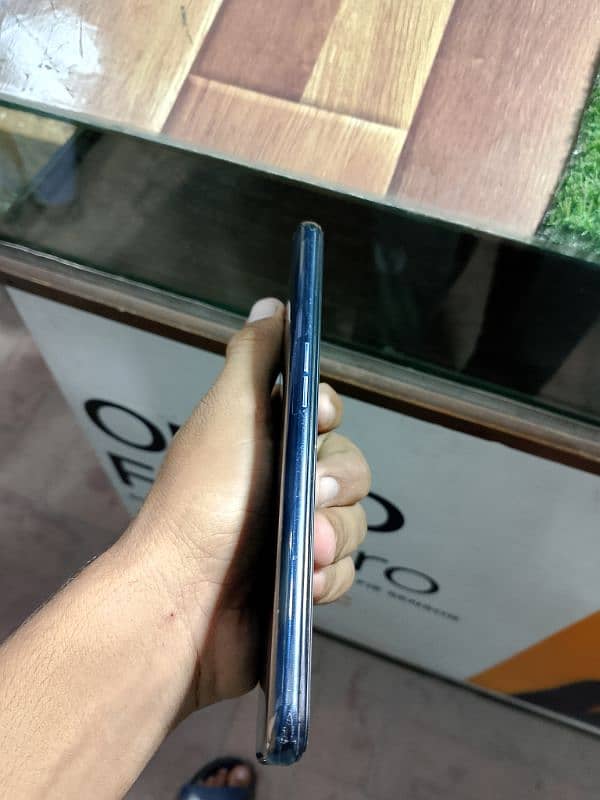 oppo reno2f 4