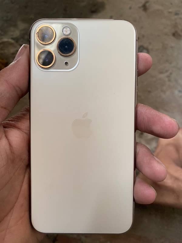 Iphone 11pro golden 0