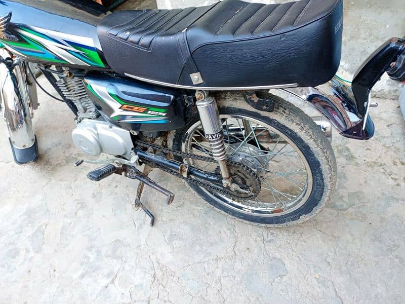 HONda whatapp nbr 03207008012 2