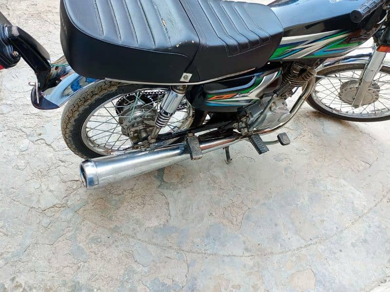 HONda whatapp nbr 03207008012 4