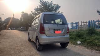 Suzuki Wagon R 2015