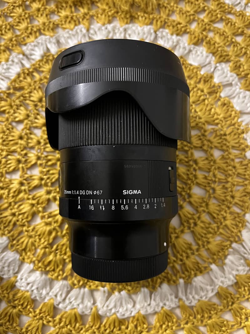 Sigma 35 mm f/ 1.4 DG DN L-mount lens 1