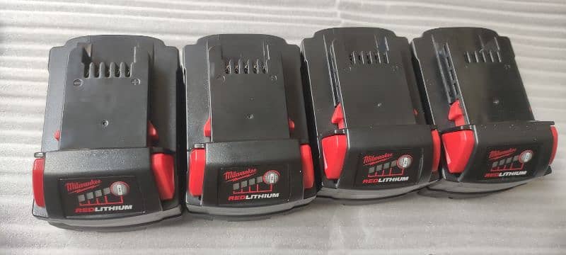 milwaukee m18 battery 0