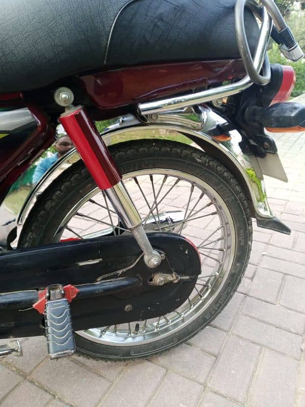 HONDA CD 70 2021/22 MODEL BEST CONDITION URGENTLY OFFERS 2